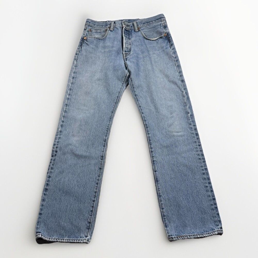 Levi’s 501 Original Fit Jeans Men’s 32x32 (fits 32x31) Light Wash Button Fly